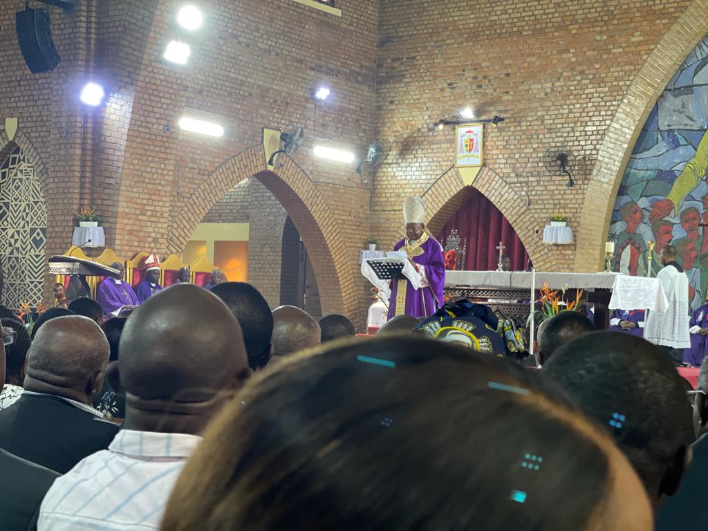 Le cardinal Fridolin Ambongo à la messe de ce jour