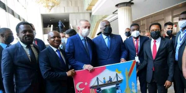 Kinshasa signe sept accords  de developppement avec Ankara 