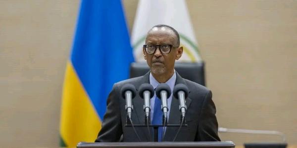 Le président Paul Kagame devant les députés et sénateurs rwandais