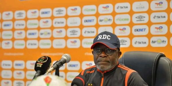Le sélectionneur des Léopards A’ Otis Ngoma lors de la conférence de presse d'après match RDC-Sénégal 
