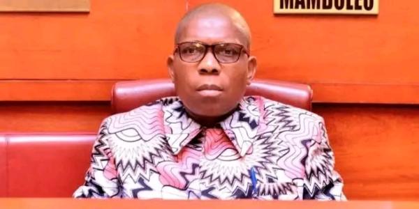 Le sénateur Flory Ntumba