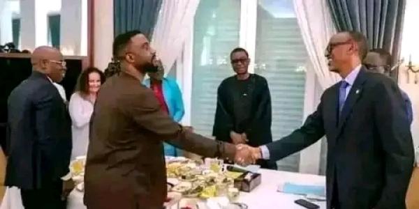 Fally Ipupa et le président Rwandais Paul Kagame 