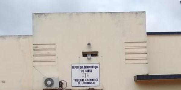 Image du bâtiment de commerce à Lubumbashi.