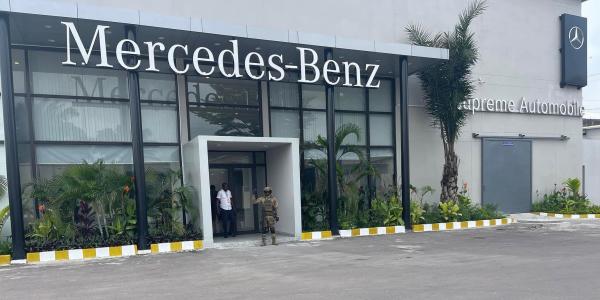 Mercedes-Benz 