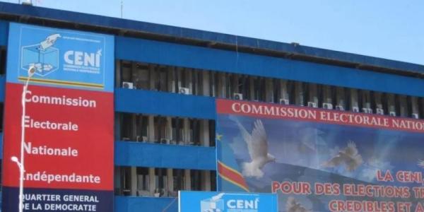 Le bâtiment de la centrale électorale à Kinshasa 