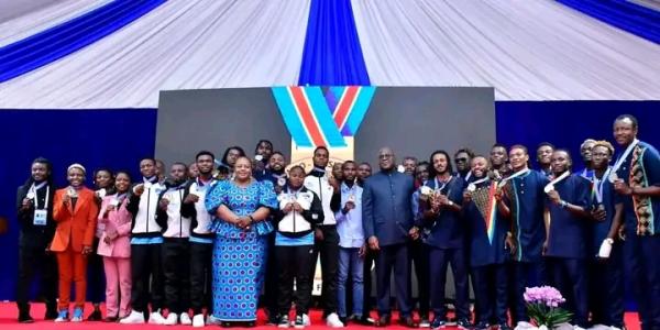 Félix Tshisekedi et les médaillés de IXèmes Jeux de la Francophonie