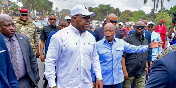 Félix Tshisekedi à la réouverture de la route Kimwenza-Kindele 
