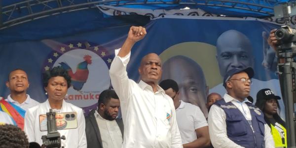 L'opposant Martin Fayulu lors d'un meeting à Kinshasa 