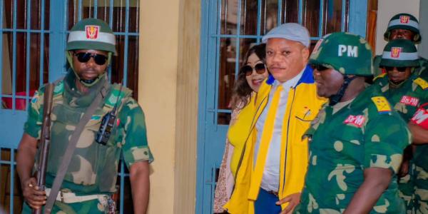Kabund lors de la première audience à la Cour de Cassation 