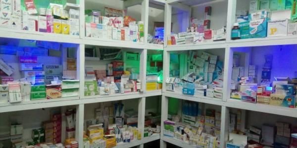Une pharmacie 