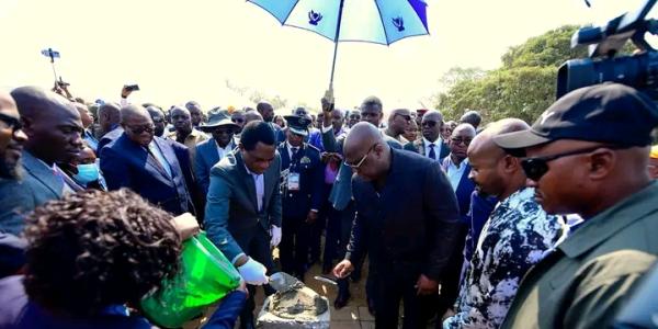 Félix Tshisekedi et son homologue zambien Hakainde Hichlema, lors du lancement