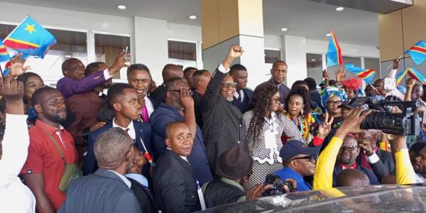 Arrivée de Paul David Olangi à l'aéroport international de N'djili 