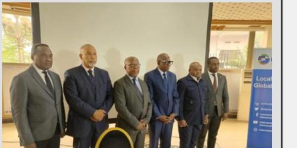 Les représentants des candidats présidents de la République, Moïse Katumbi,Denis Mukwege, et Delly Sessanga lors de la célébration de la journée internationale de la fin de  l'impunité  des crimes commis contre les journalistes.