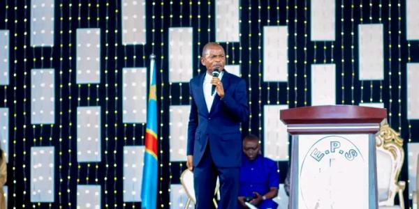 L'archevêque président et représentant légal de l'ERC Ejiba Yamapia Evariste 