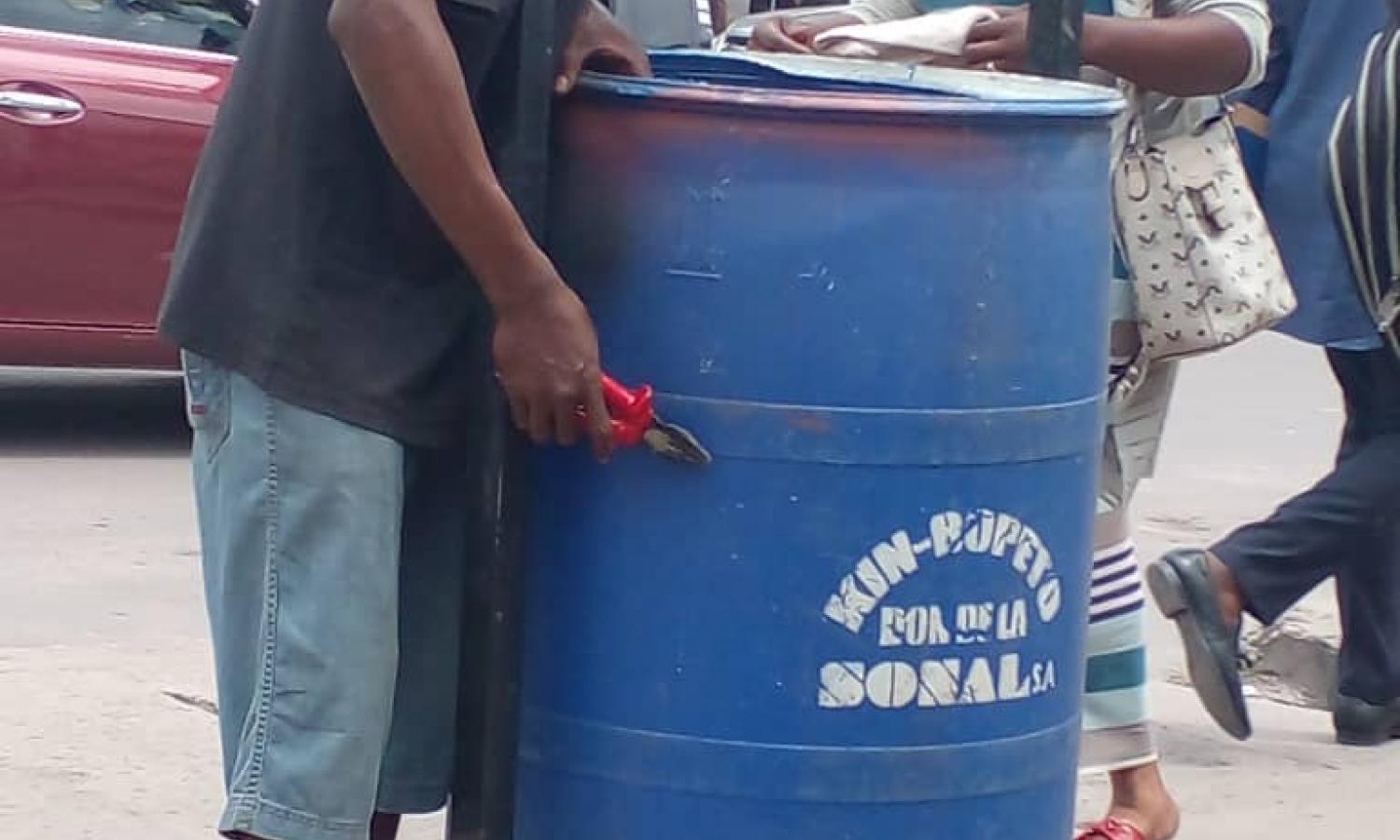 Des nouvelles poubelles de la ville de Kinshasa 