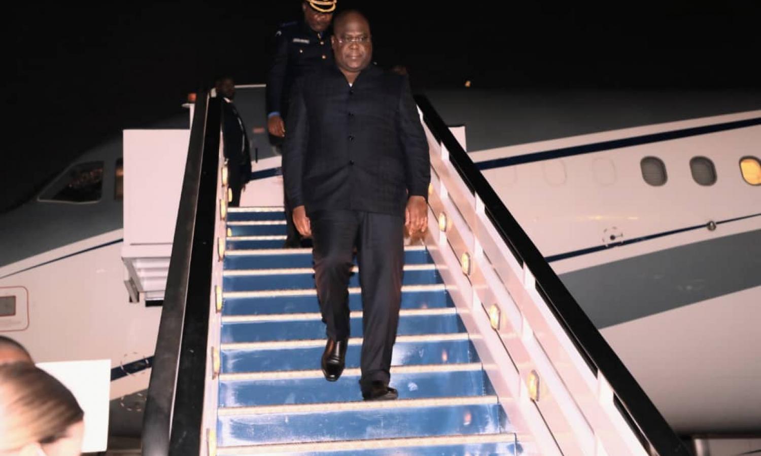 Le Président Félix Tshisekedi lors de sa descente d'avion à Nairobi 