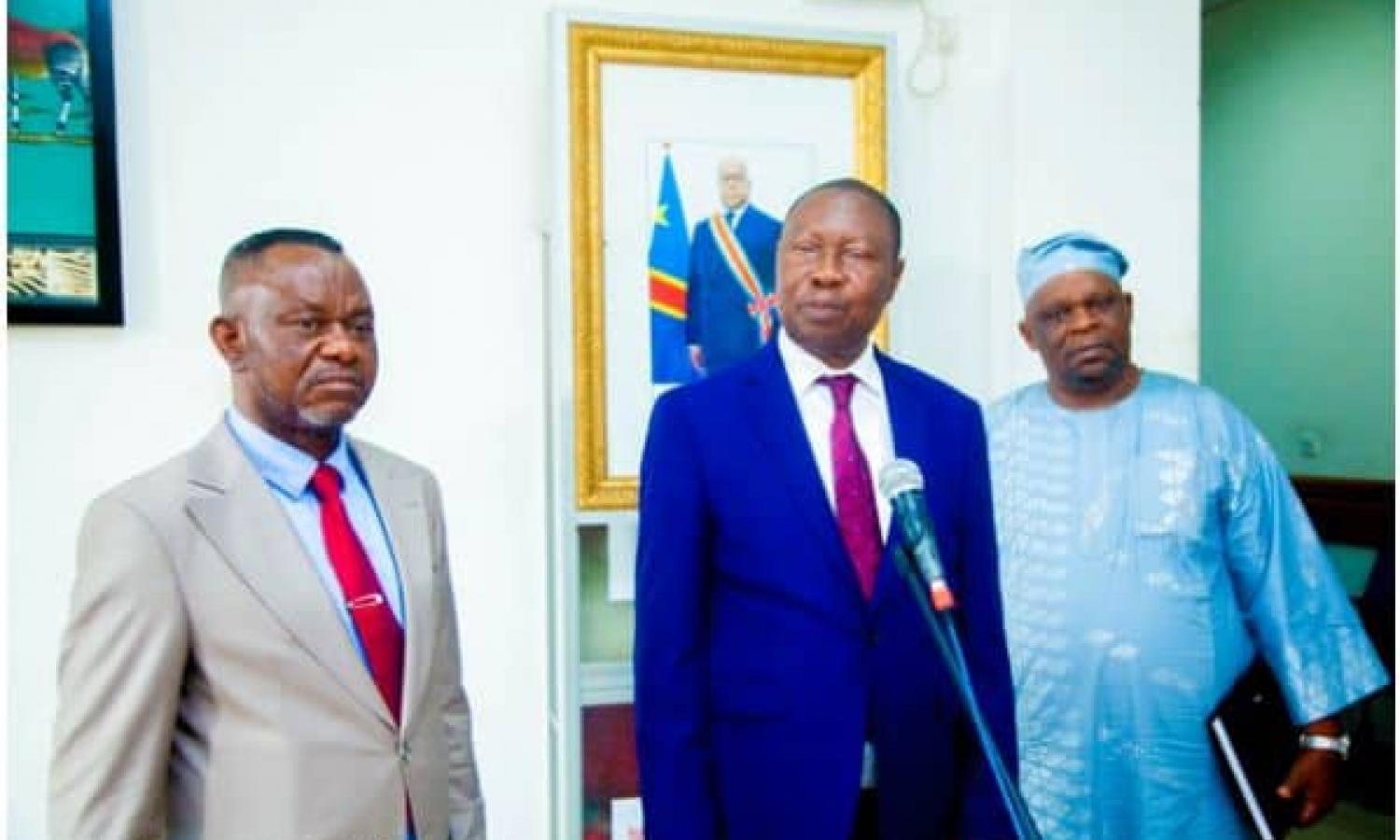 Le vice-Premier ministre et ministre de l'Intérieur Daniel Aselo, le ministre centrafricain en charge de l'Administration territoriale et Décentralisation Bruno Yapande 