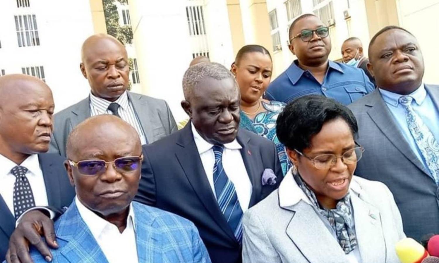 Les cadres du FCC.