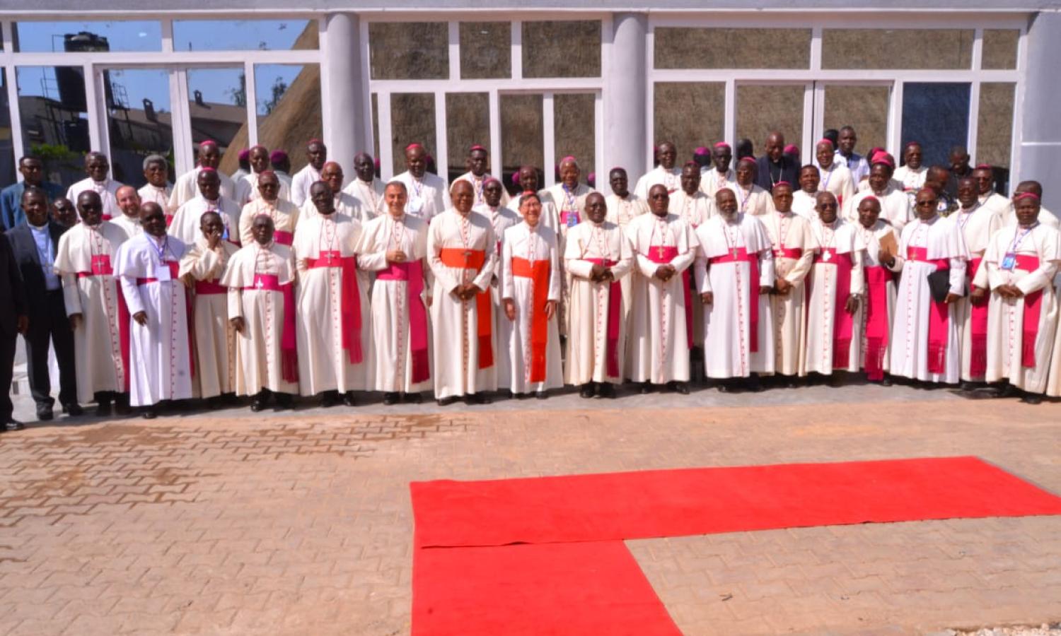 Les Évêques catholiques 