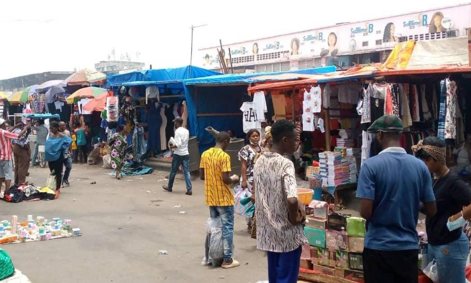 Les petits commerçants 