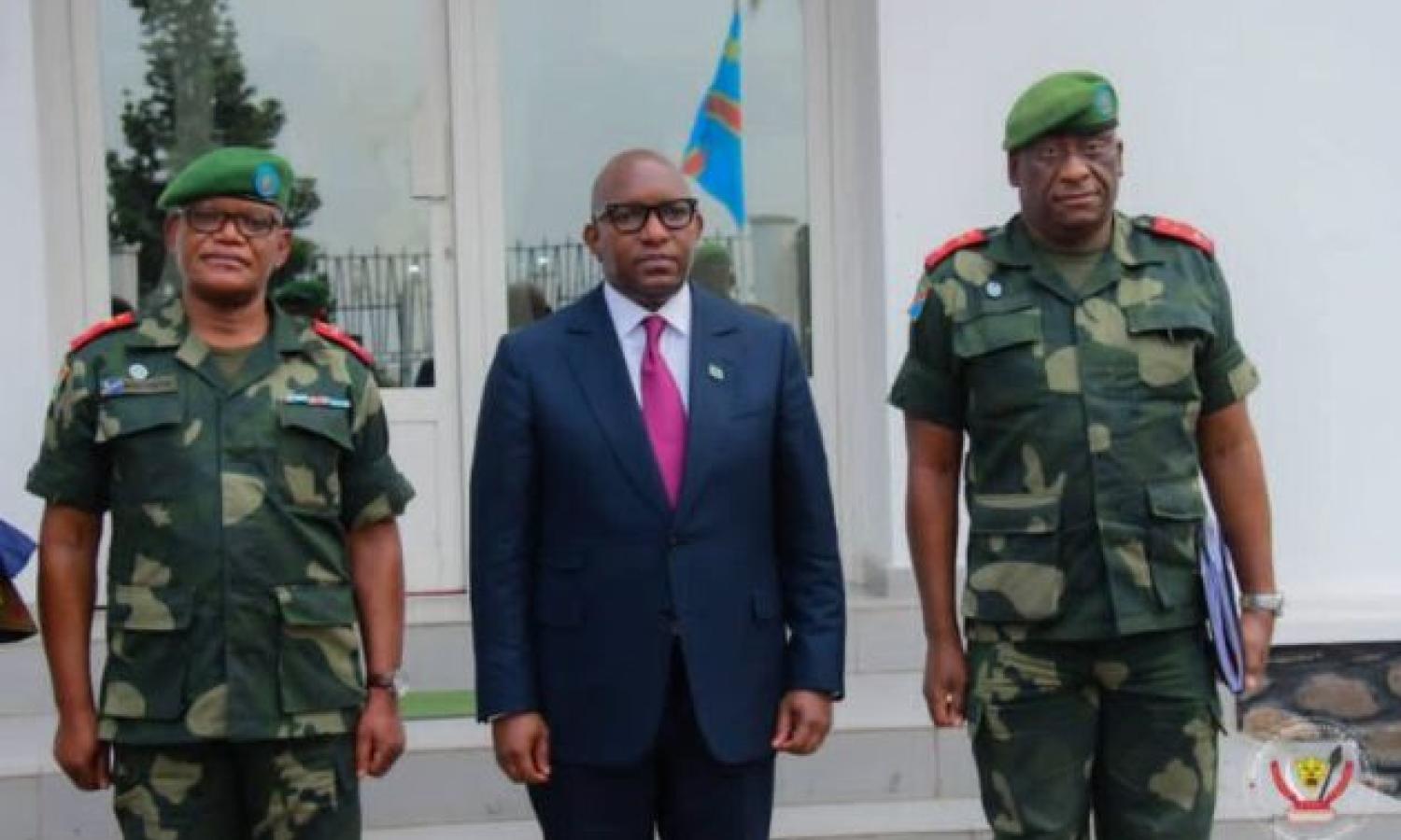 Le premier ministre et les deux gouverneurs militaires du Nord-Kivu et de l'Ituri 