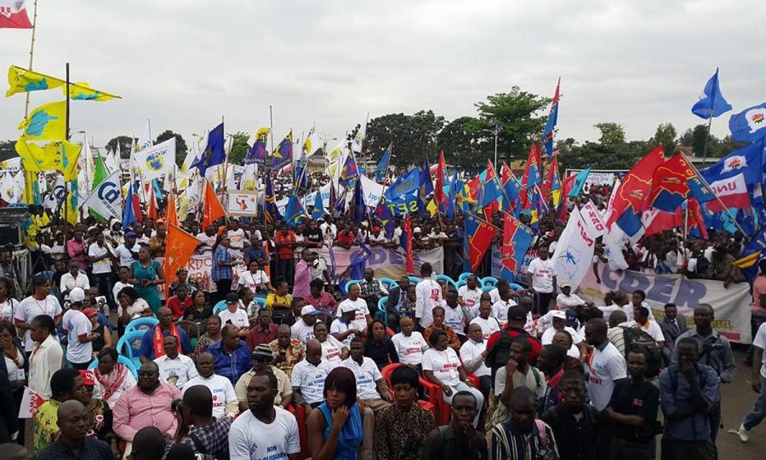 Meeting de l'opposition 