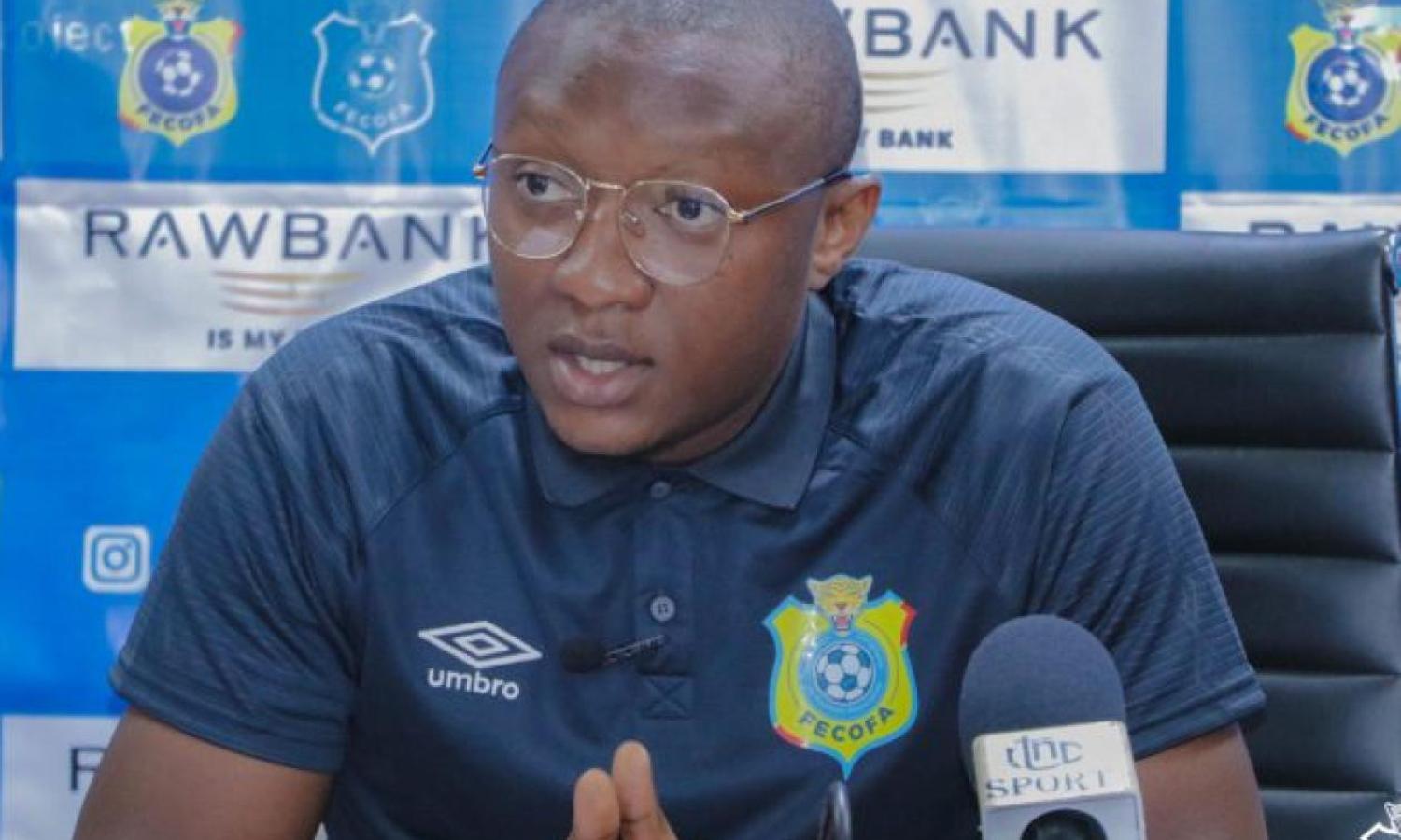 Guy Bukasa, sélectionneur des Léopards U20.
