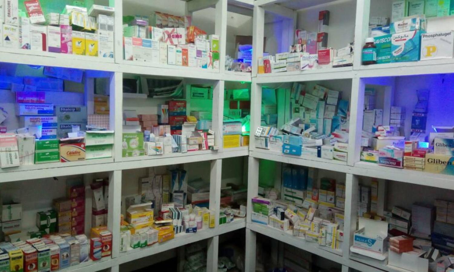 Une pharmacie 