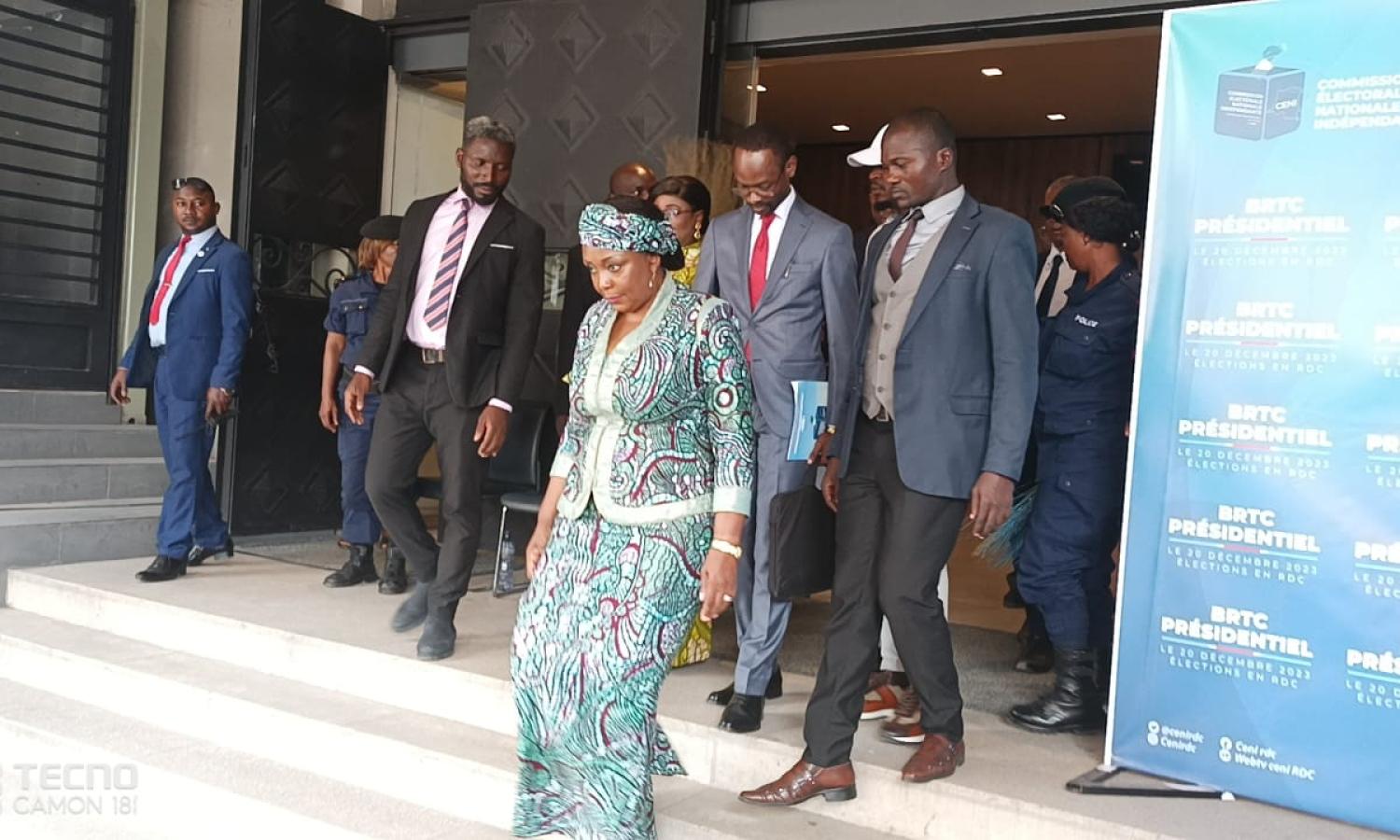 Marie-Josée Ifoku lors du dépôt de sa candidature 