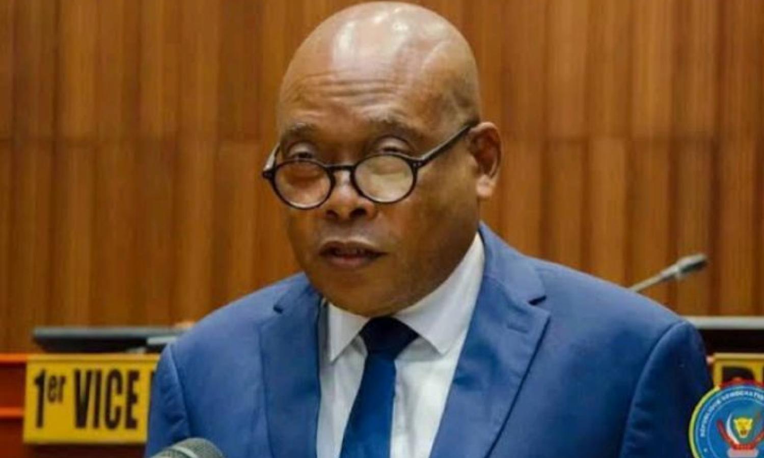 L'ancien ministre de l'ESU Steve Mbikayi