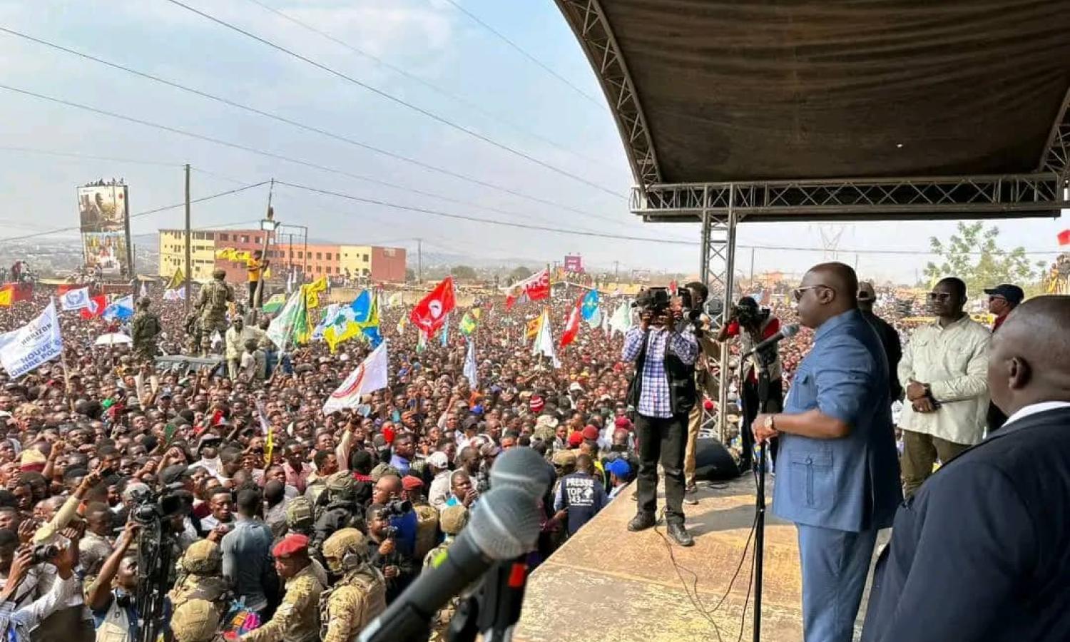 FélixTshisekedi devant la population de Kasumbalesa dans le Haut-Katanga