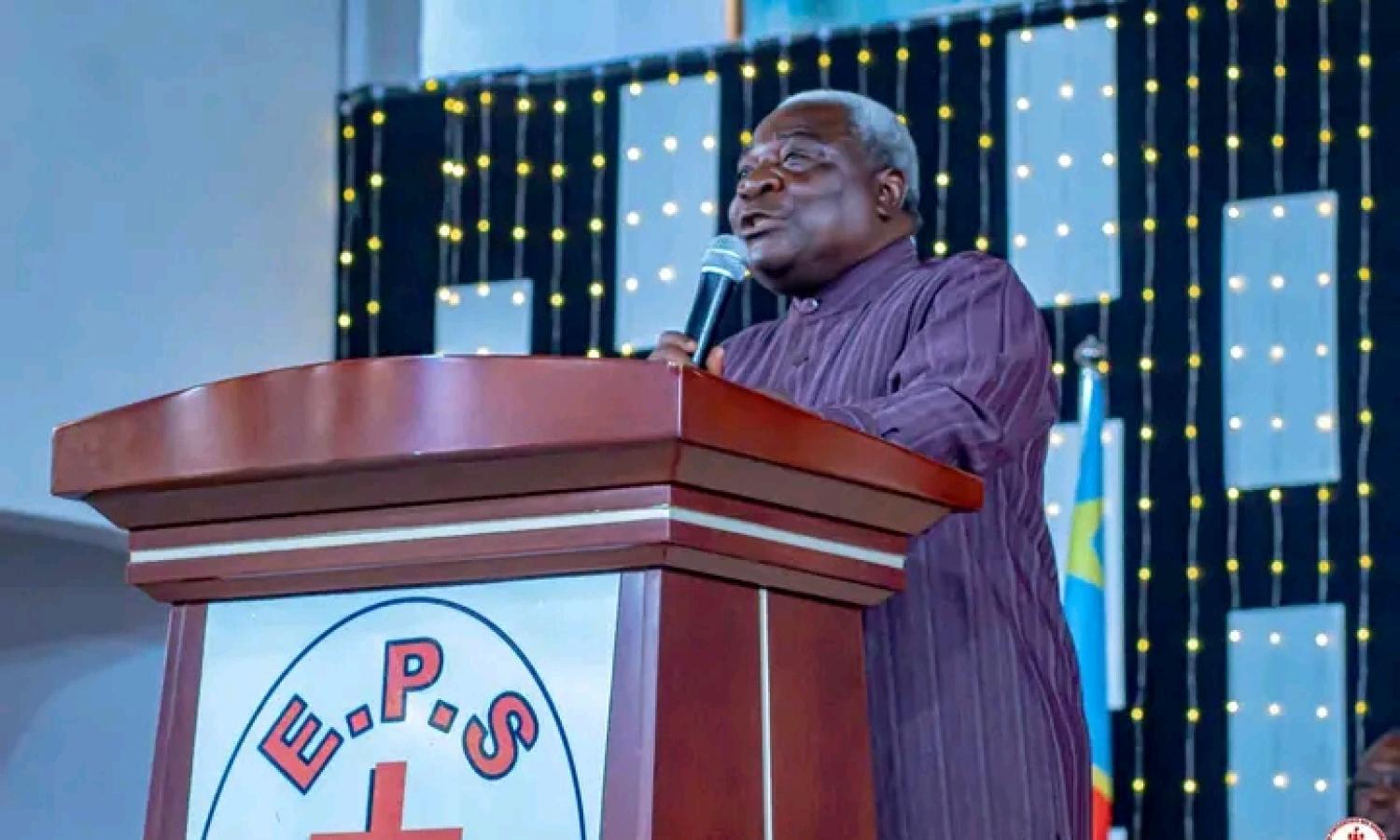 Bravo Yoka président exécutif du FICHER lors d'un culte pour la nation à Kinshasa 