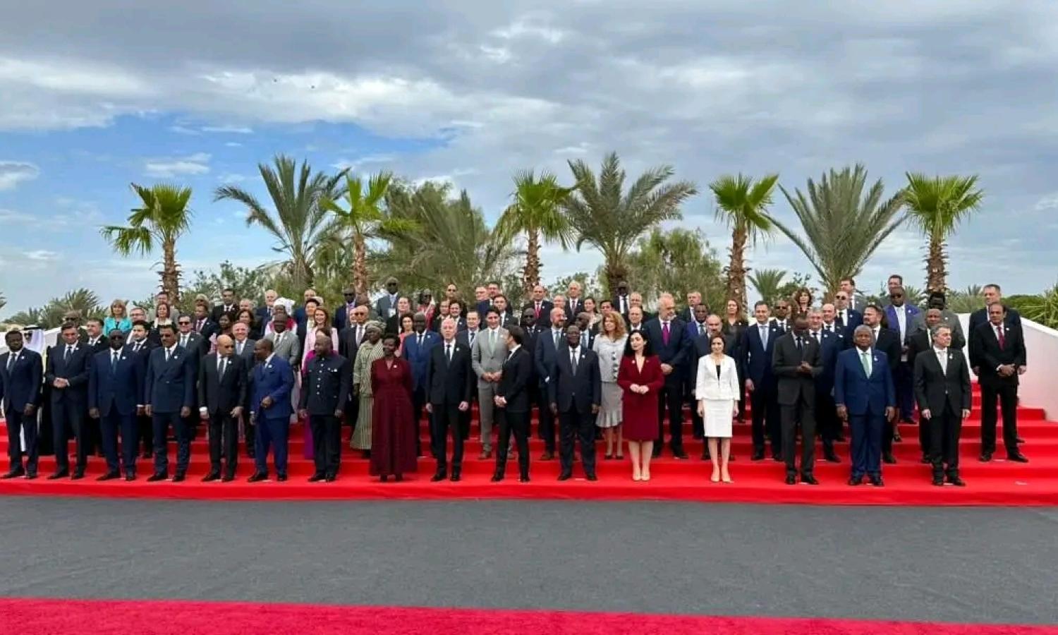 Photo de famille au sommet de l'OIF
